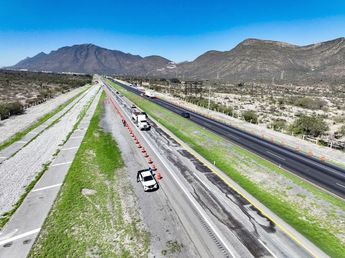Carretera Monterrey-Saltillo. / Roberto Alanís