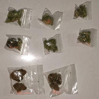 A los implicados se les encontraron diversos envoltorios con mariguana. | Cortesía