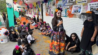 Diferentes escuelas han rendido homenajes al arquitecto Héctor Benavides