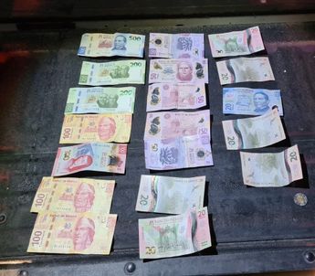 Dinero encontrado al hombre detenido. | Cortesía