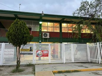 Padres de familia se mostraron herméticos ante los cuestionamientos de este medio. | Pedro Delgado