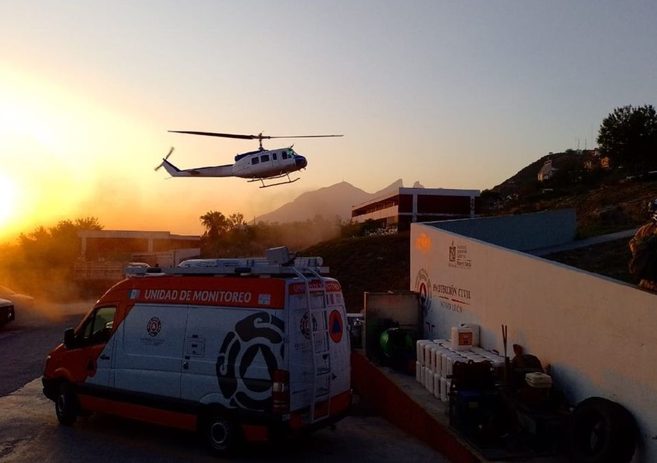Combaten incendio forestal en la sierra de Rayones, Nuevo León. | Cortesía
