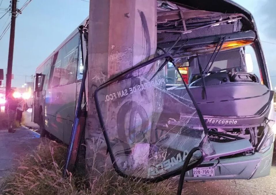 Vinculan a proceso a chofer de ruta 232 tras choque en Monterrey