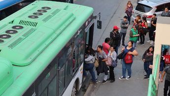 El problema del transporte es especialmente crítico para los municipios más alejados del Área Metropolitana. | Roberto Alanís