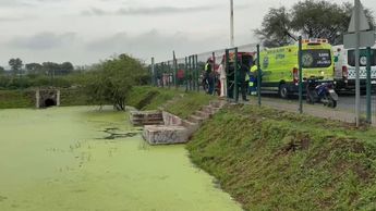 La niña se habría dirigido hasta una cancha cercana y terminó por caer dentro del cuerpo de agua | Juan Carlos Munguía