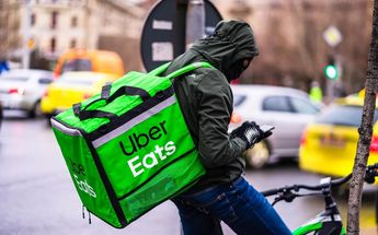 Repartidor de Uber Eats | iStock