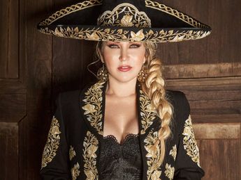 Alicia Villarreal es una figura reconocida en el género de regional mexicano. | Archivo
