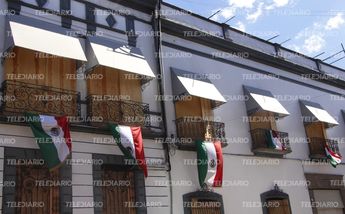 Protegen Congreso del Estado de Puebla / Melanie Torres.