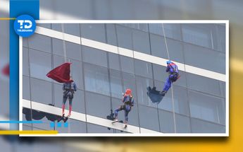 Superhéroes en los ventanales de un hospital en Monterrey | Raúl Palacios