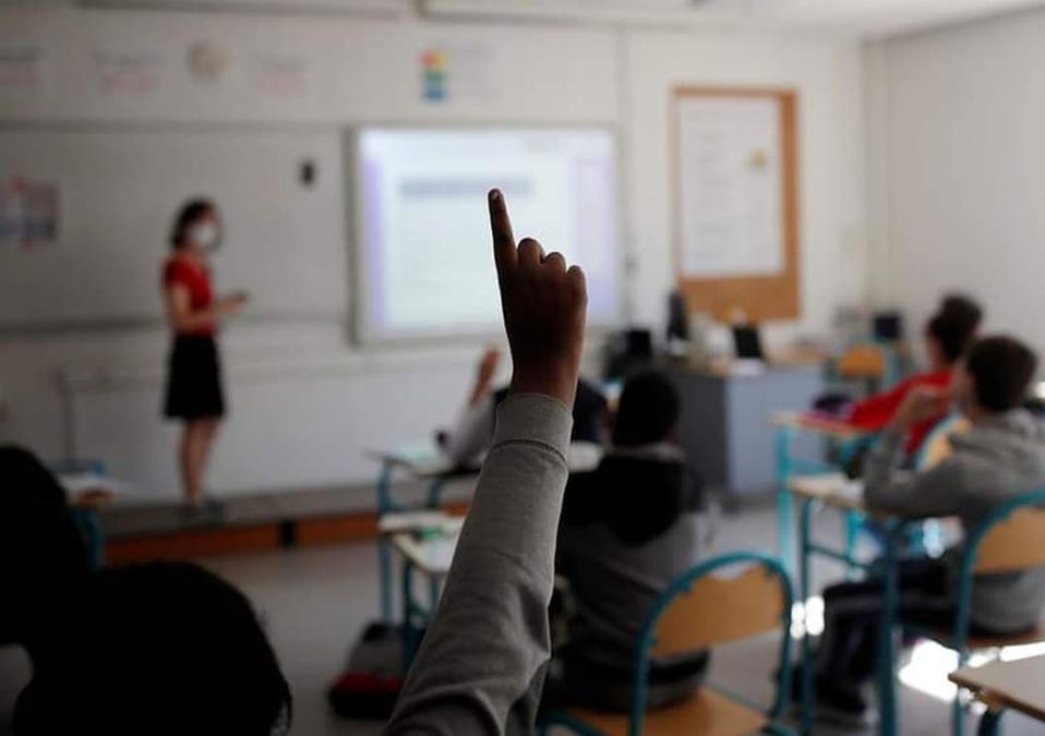 Las clases de educación básica serán suspendidas el próximo viernes. | Reuters