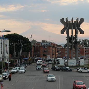 Monumento al proletariado en Infonavit La Margarita