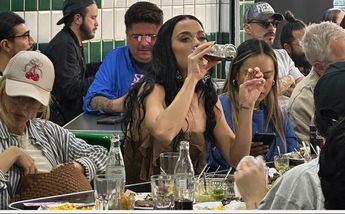 Katy Perry llega a la Ciudad de México y come en taquería