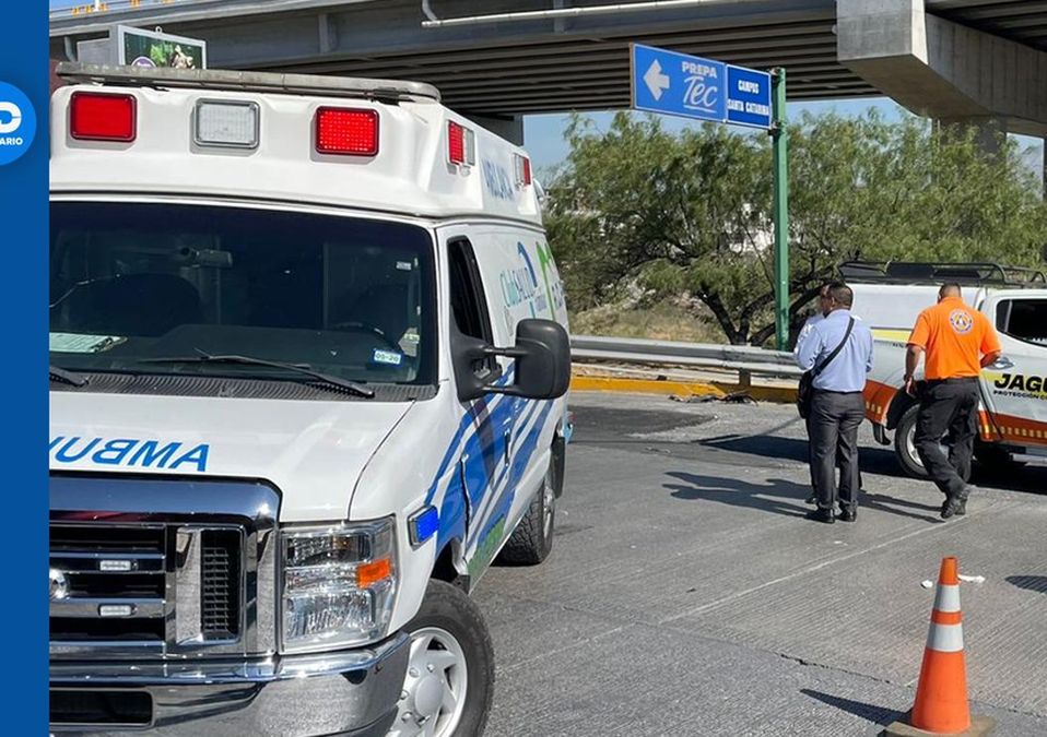 Se registra choque entre un vehículo y un motociclista en avenida Morones Prieto | Víctor Gonzáles