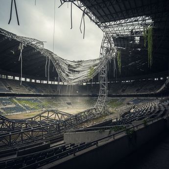 La Arena Monterrey, al igual que el resto de la infraestructura urbana, podría sufrir daños estructurales severos o un colapso parcial (Chat GPT)