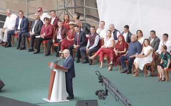 Andrés Manuel López Obrador dando su discurso / Ariel Ojeda