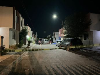 Acordonamiento policiaco en García, Nuevo León por el asesinato de hombre a manos de su pareja. | Susana Paredes