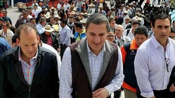 Rafael Moreno Valle acudió a la presentación de una obra hidráulica inconclusa en Xacxamayo, en el año 2015 | Especial