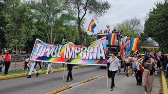 La comunidad LGBT+ en Puebla salió a las calles de la ciudad para celebrar la diversidad sexual | David Meléndez
