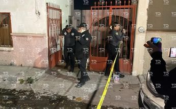 Tirado en la sala de su casa, con golpes en el rostro y sobre un charco de sangre, fue localizado el ciudadano americano. | Christian Montelongo