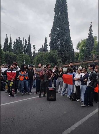 Alumnos de distintas carreras se congregaron para visibilizar las deficiencias que enfrentan. | Movimiento estudiantil ITS Facebook