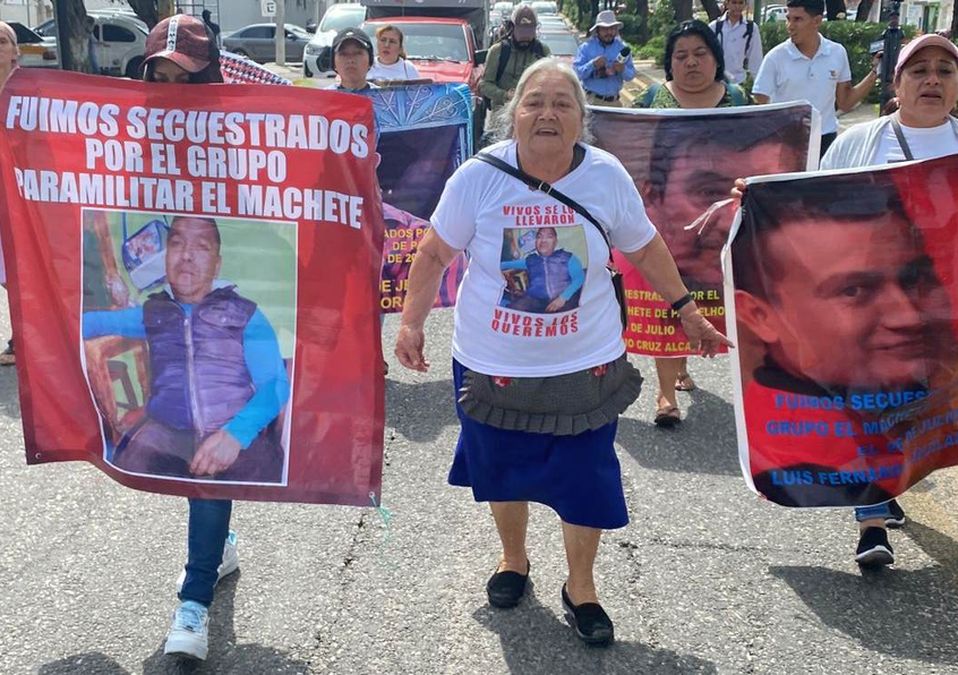 Piden desarme del grupo paramilitar 'El Machete' en Chiapas / Especial