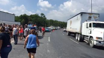 El tramo carretero no sufrió gran afectación por el percance. | Cortesía