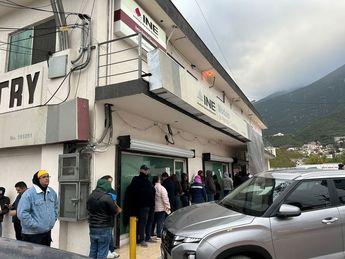 Largas filas en módulos del INE. | Leyda Estrada
