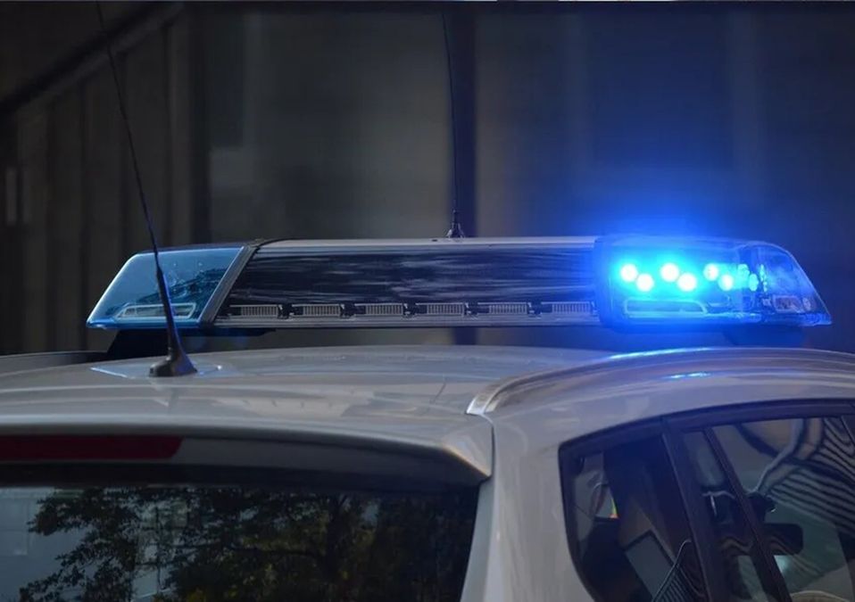 Recuperan tráiler robado y detienen a pareja en El Carmen, NL