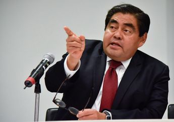 El morenista Miguel Barbosa fue electo gobernador de Puebla tras una elección extraordinaria / Agencia Cuartoscuro