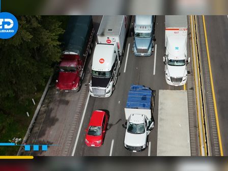 Toma aérea de la Autopista México-Puebla durante uno de los bloqueos que ha padecido este 2024 / Agencia Es Imagen