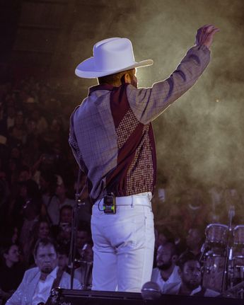 El Palenque del Recinto Ferial de Metepec vivió una noche de de euforia con el regreso de Pancho Barraza. | Mauricio Cavazos