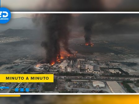 Elementos de Protección Civil continúan combatiendo los incendios en Nuevo León. | Especial