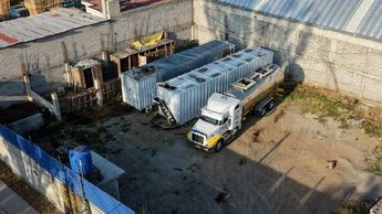 Aseguran almacén clandestino con 100 mil litros de huachicol en Tultepec, EdoMex