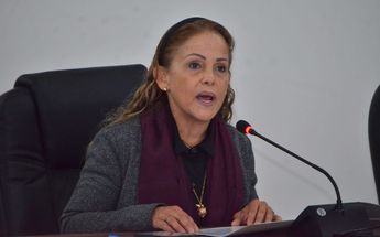 Olga Romero Garci-Crespo, dirigente de Morena en Puebla, anunció que Claudia Rivera contenderá por la diputación federal del distrito de Tepeaca