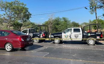 Las autoridades se movilizaron a la Autopista al Aeropuerto en Apodaca. | Marcela Cuevas