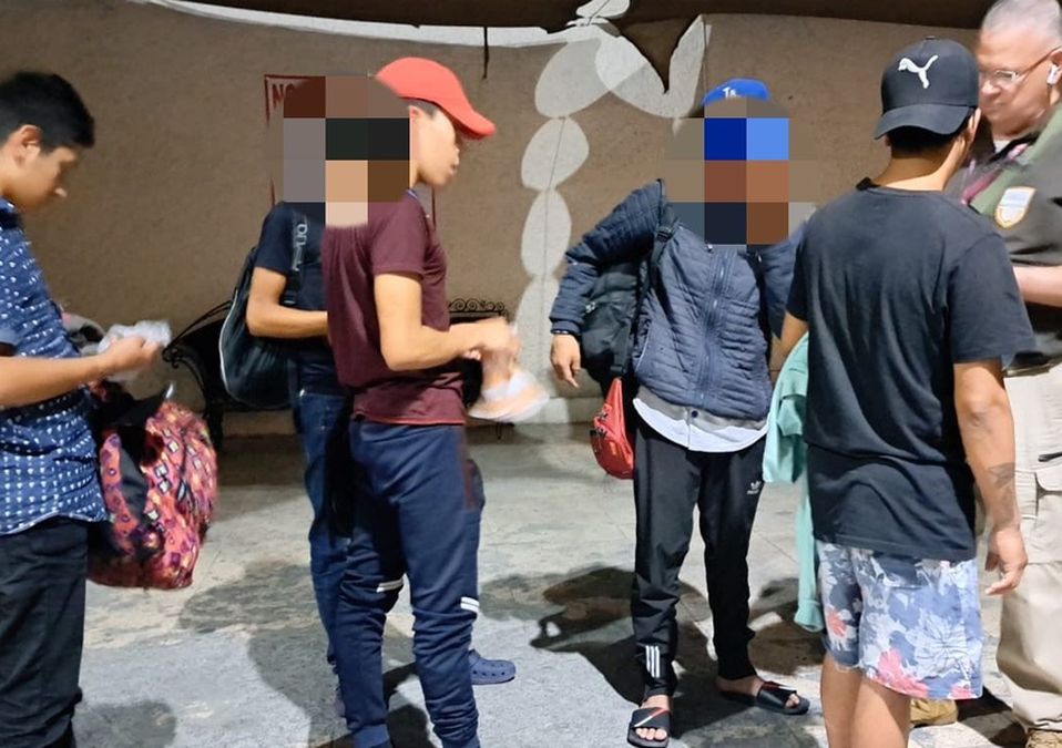 Las personas rescatadas fueron puestas a disposición del Instituto Nacional de Migración. | Cortesía