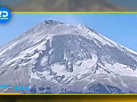 El volcán Popocatépetl en una fotografía reciente. Autoridades aclaran rumores de un supuesto hundimiento en el coloso / Especial