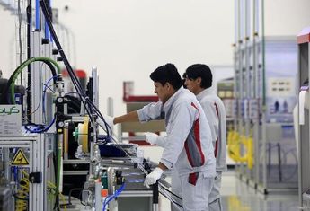 Trabajadores de la planta de Audi México en Puebla | Archivo