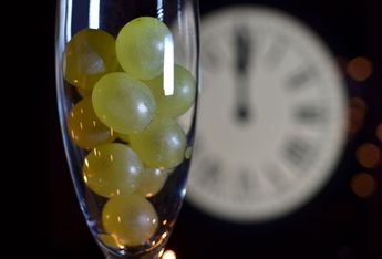 ¿Cuál es el origen de las 12 uvas que comemos en Año Nuevo?