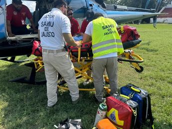 Escuadrón Zeus lleva de emergencia a un menor desde Autlán hasta Guadalajara