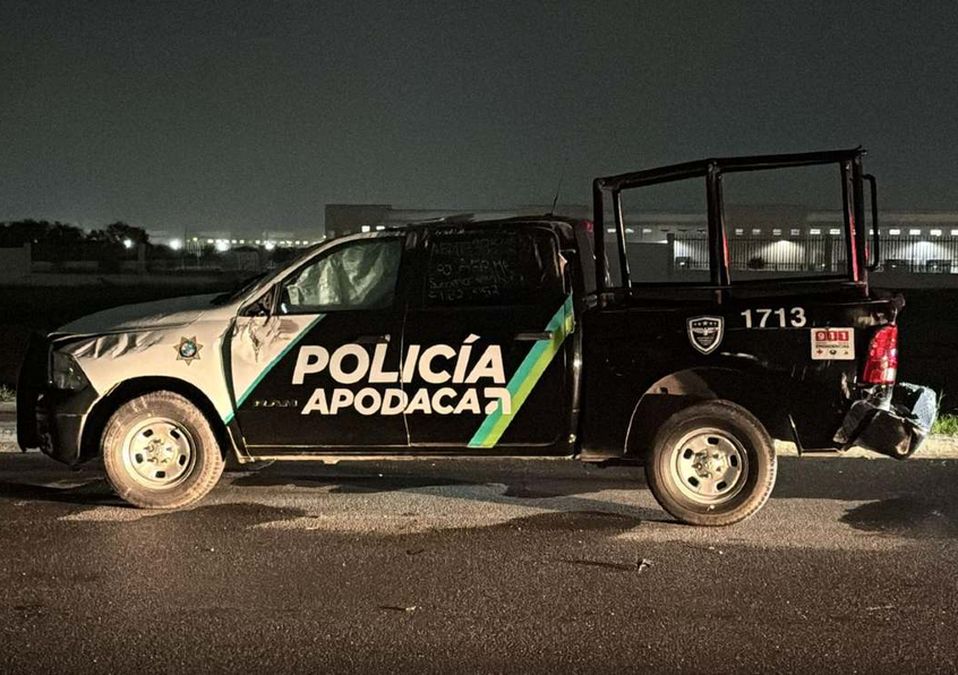 Los reportes del accidente en Apodaca indicaron que también se vio involucrado un automóvil particular. | Edgar Plata