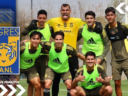 Parte del equipo de Tigres tras el entrenamiento del lunes 24 de marzo / @TigresOficial