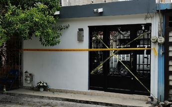 Asesinato de maestra en Santa Catarina/ Alexandra Amao