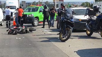 La joven lesionada fue llevada a un puesto de socorros.