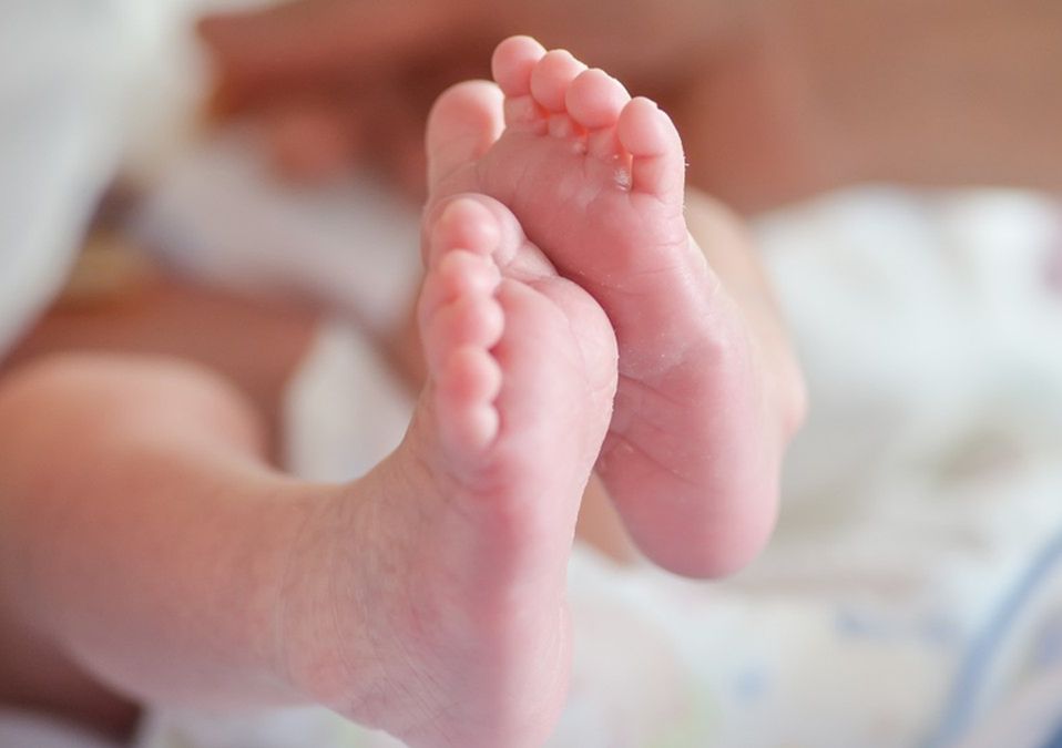 De acuerdo con la FGE, la menor ingresó inicialmente al Hospital de la Mujer. / Freepik
