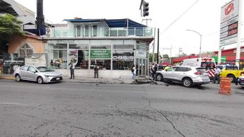 Choque de crucero en el Centro de Monterrey. | Agustín Martínez