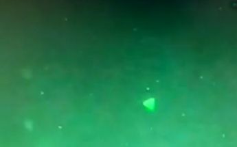 Imagen de un objeto triangular que el Pentágono confirmó que es un OVNI / Pentágono