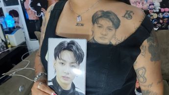 Tatuaje de una ARMY en Monterrey. / Ángel Martínez