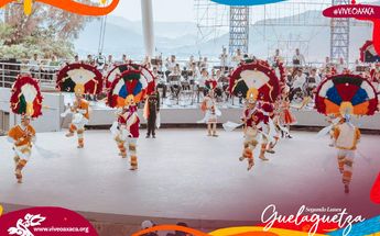 Danza de la Pluma en el Festival de la Guelaguetza, en Oaxaca / viveoaxaca.org