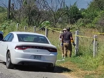 Movilización de autoridades en la escena del hallazgo del cuerpo. | Agustín Martínez